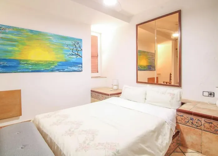 With Communal Pool Muralla Roja 0505 아파트 *